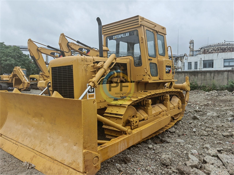 Caterpillar D6D  Bulldozer
