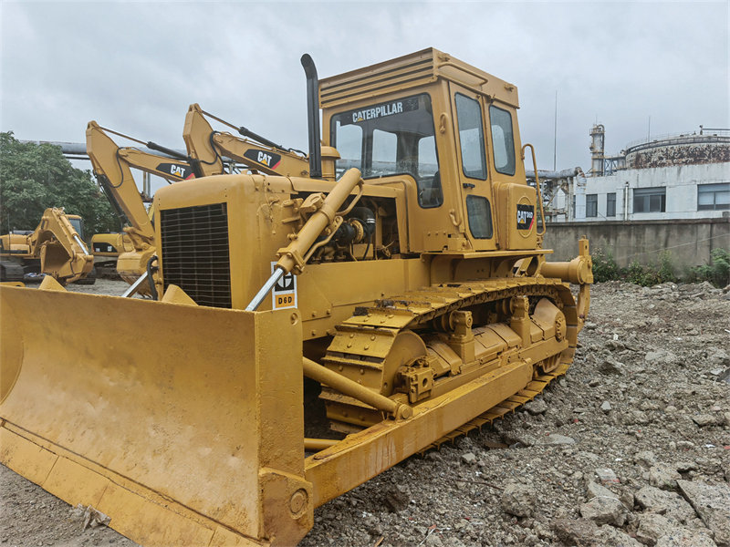 Caterpillar D6D  Bulldozer