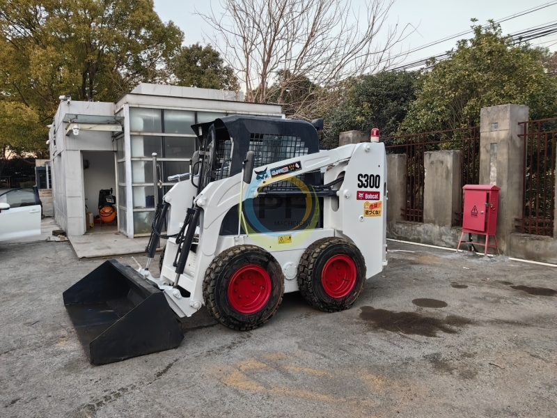 Used Bobcat Skid steer loader S300
