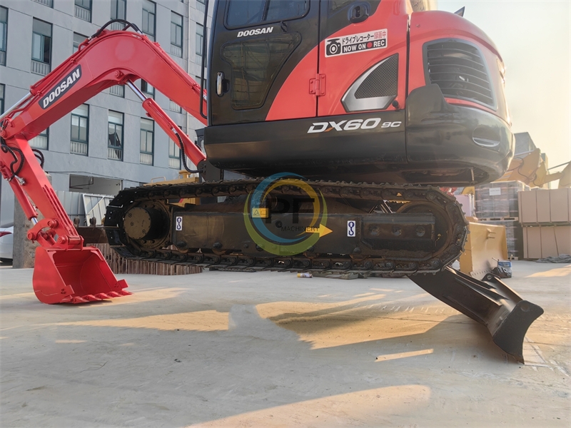 DOOSAN DX60 6ton Mini Excavator For Sale