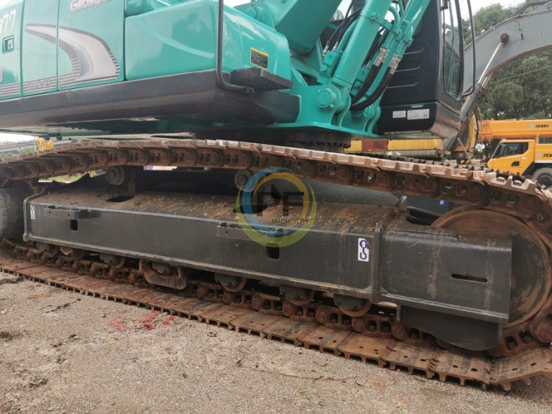 Kobelco SK200-8 Excavator