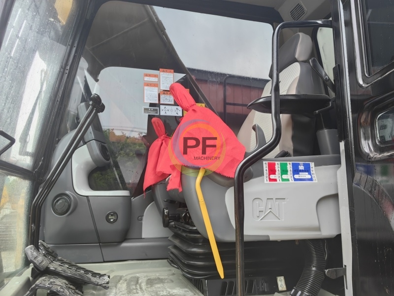 Used Cat 320D2 Excavator