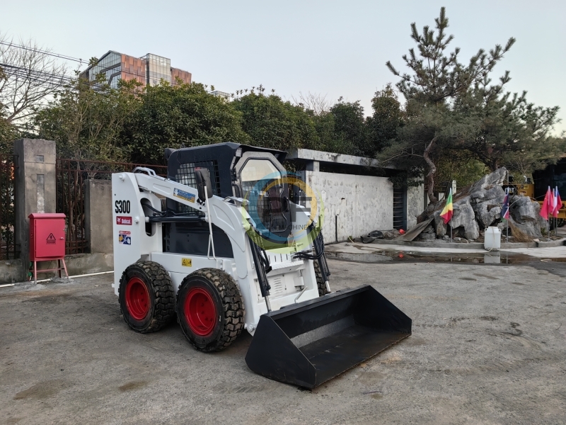 Used Bobcat Skid steer loader S300