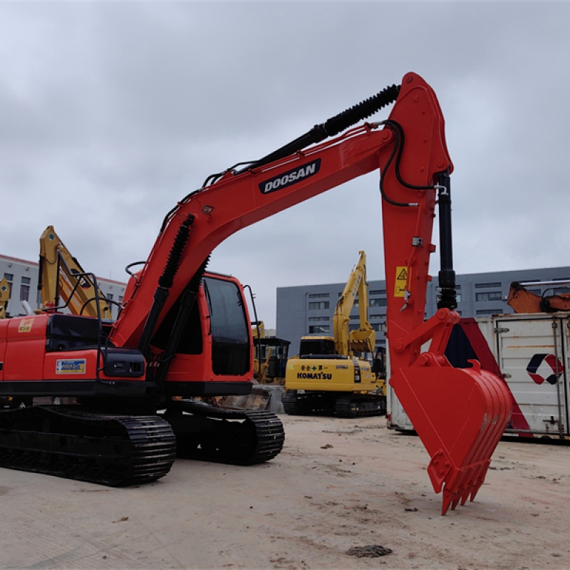 Doosan DX150LC excavator