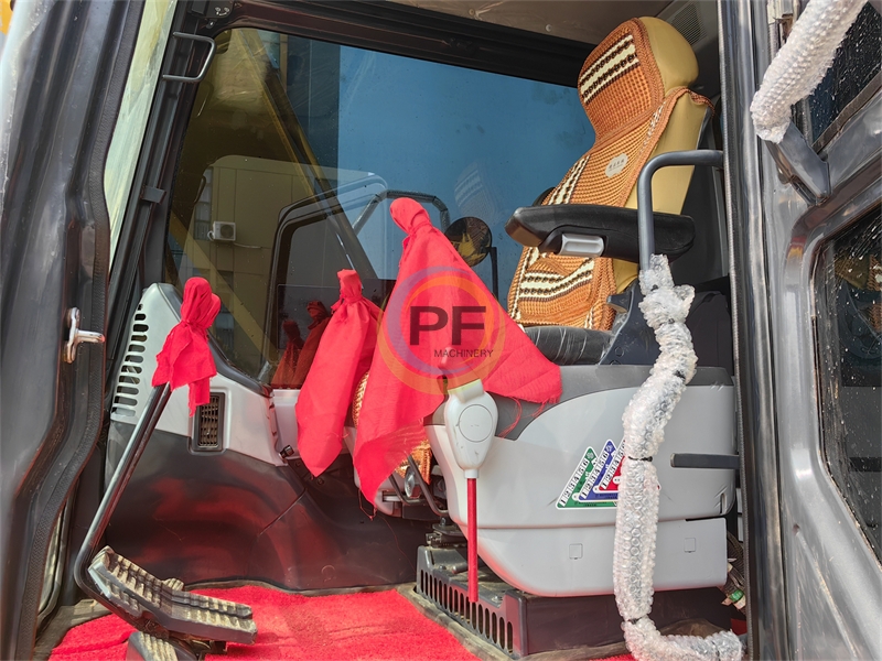 KOMATSU PC130 USED EXCAVATOR PC130-7