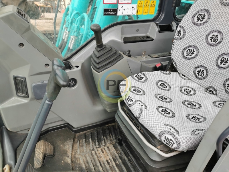 Kobelco SK210-8 Excavator