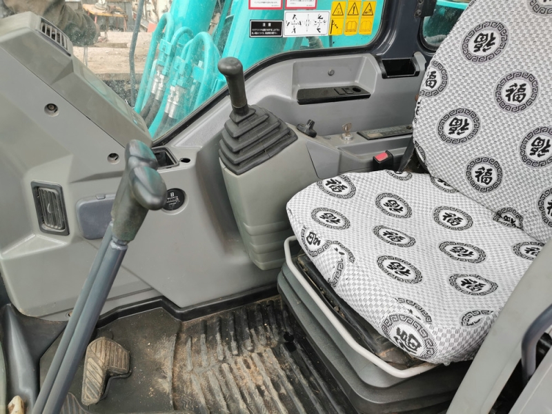 Kobelco SK210-8 Excavator