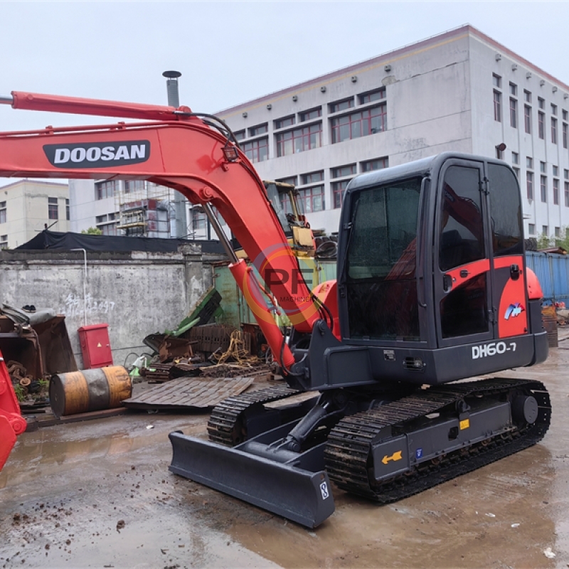 Doosan DH60 Mini Excavator