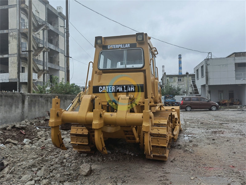Caterpillar D6D  Bulldozer