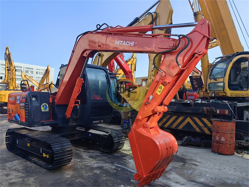 Hitachi ZX70 Excavator
