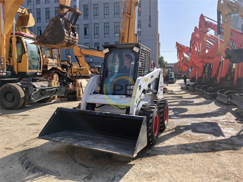 Used loader Bobcat S16 skid steer loader