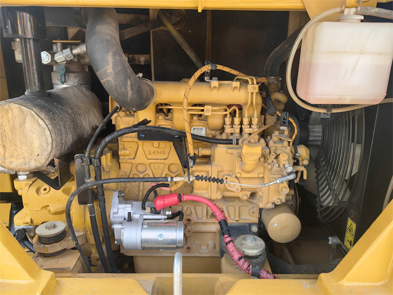 Cat 305 mini excavator