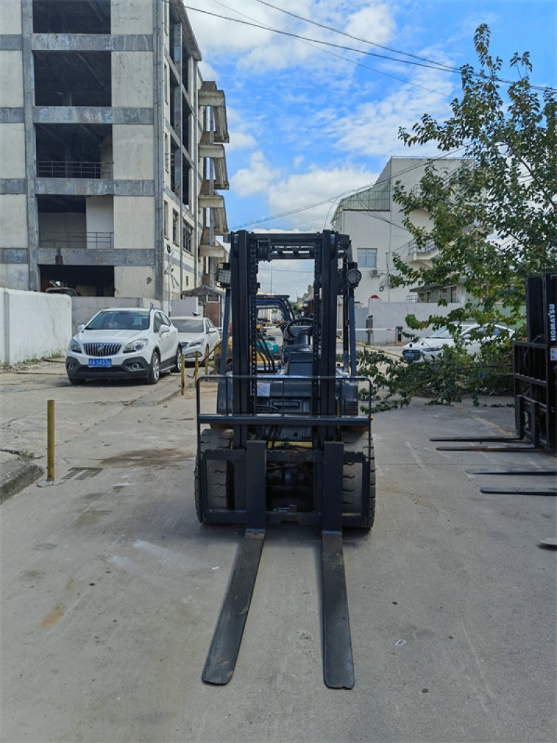 komatsu FD30-17 3ton forklift