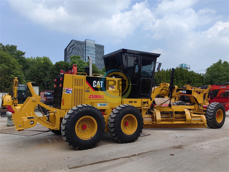 140k cat motor grader