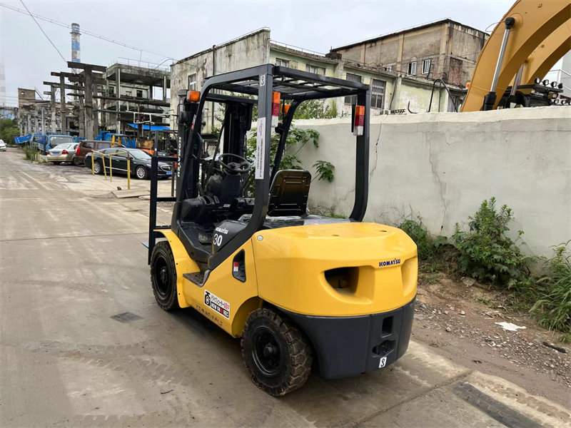 komatsu forklift FD30-17 3ton 4.5m lift