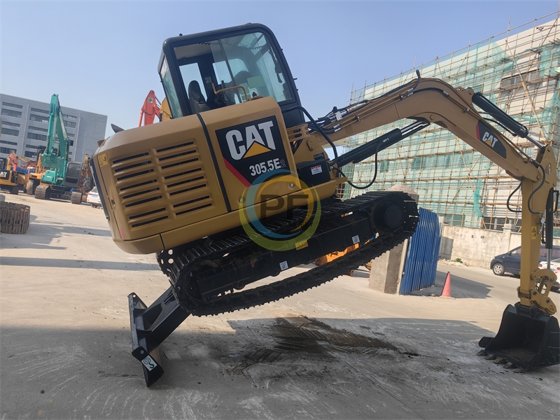 cat mini excavator 305.5e