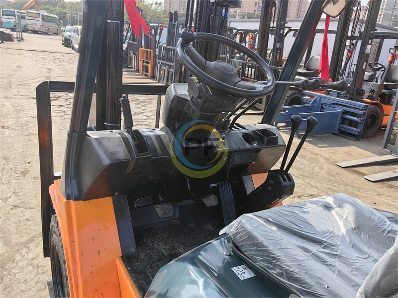 3ton forklift toyota 7FD30
