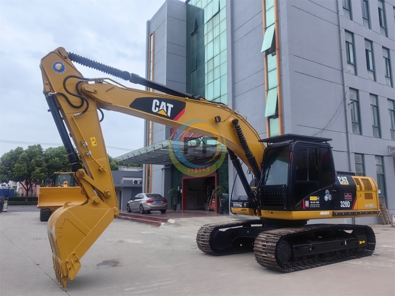 CAT 320D Excavator USED