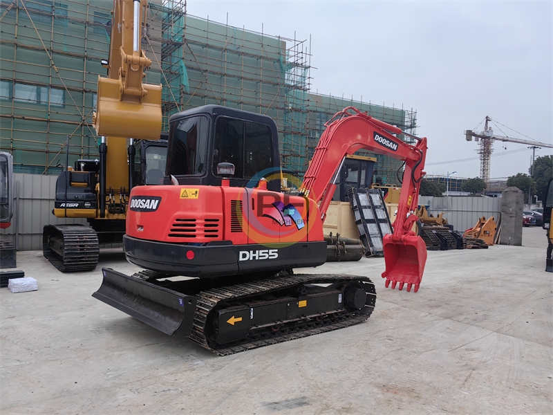 doosan 55 5ton small excavator dh55