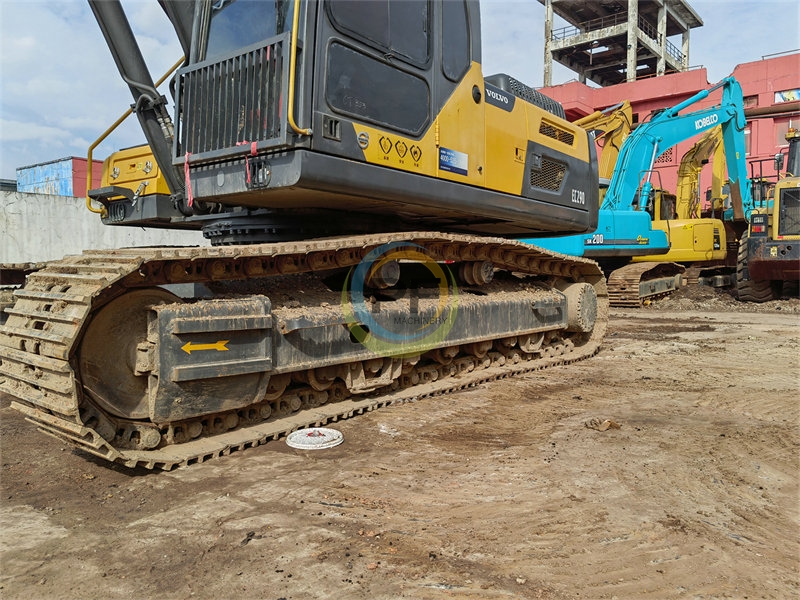Volvo EC290B Crawler Excavator