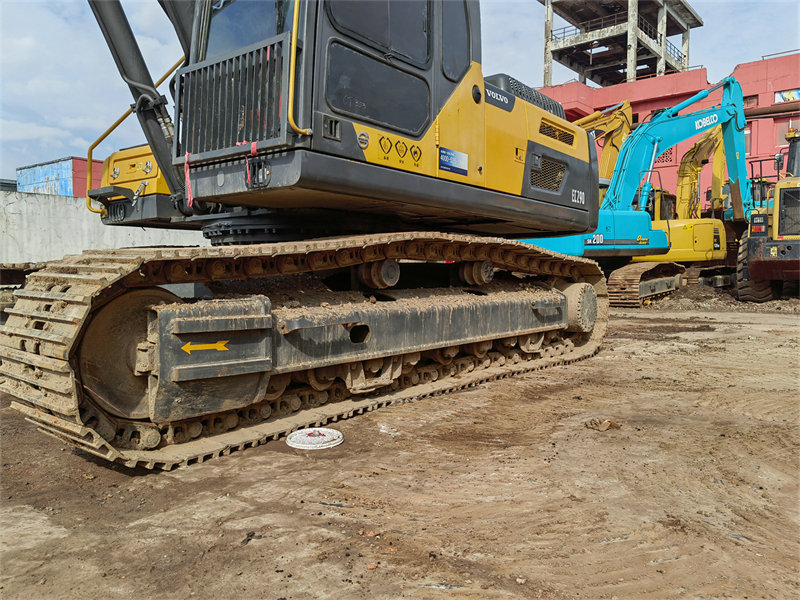 Volvo EC290B Crawler Excavator