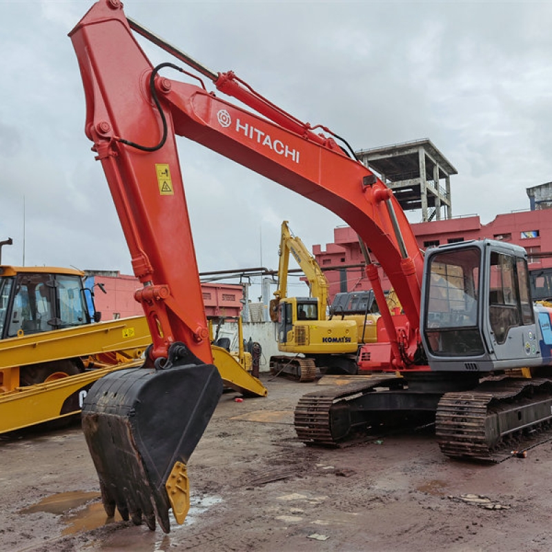 Hitachi EX200-3 Excavator