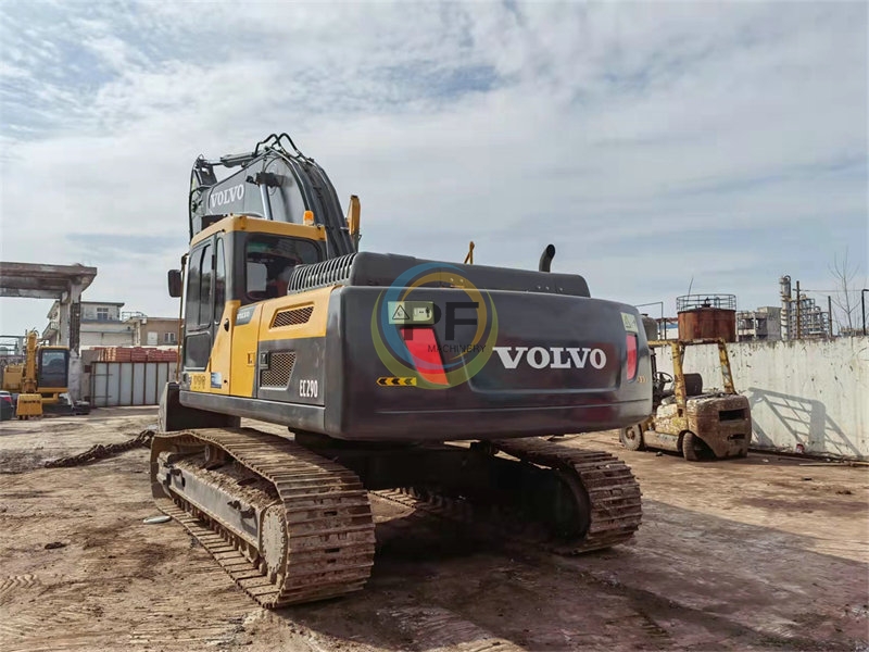 volvo excavator ec290b