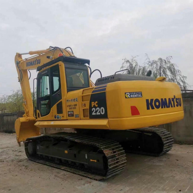 komatsu pc220 excavator 