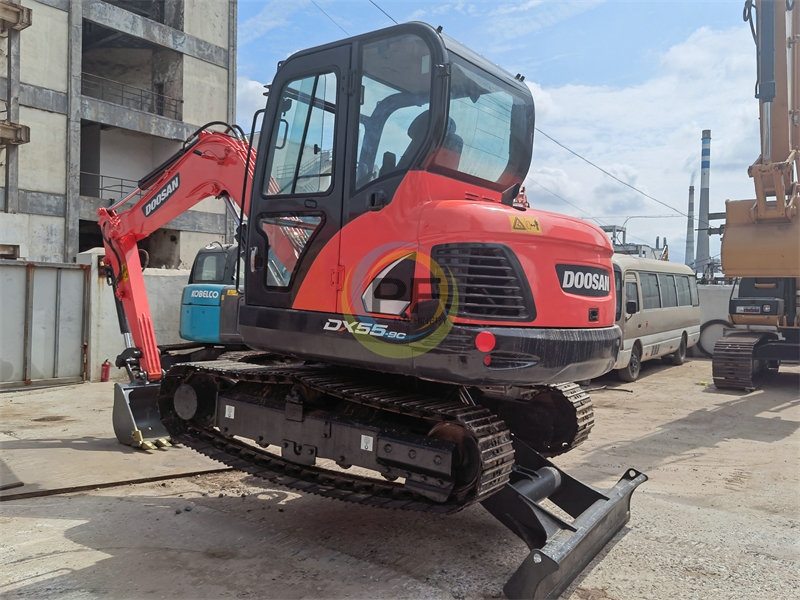 used excavator doosan dx55 small size
