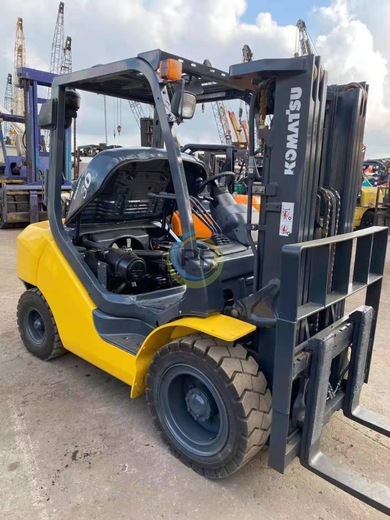komatsu 3ton forklift with 3 stage