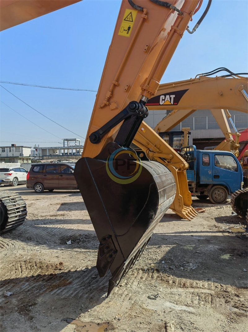 Hyundai 305LC-9T Excavator
