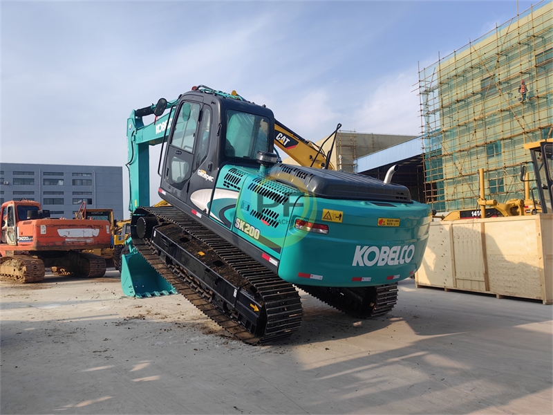 KOBELCO 200 EXCAVATOR SK200-8