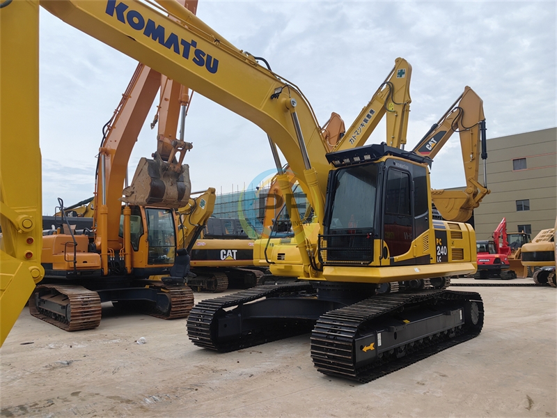 Used Komatsu PC240 Excavator PC240LC-8 
