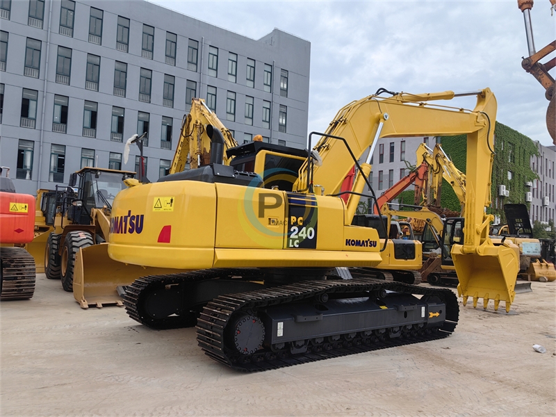 Used Komatsu PC240 Excavator PC240LC-8 