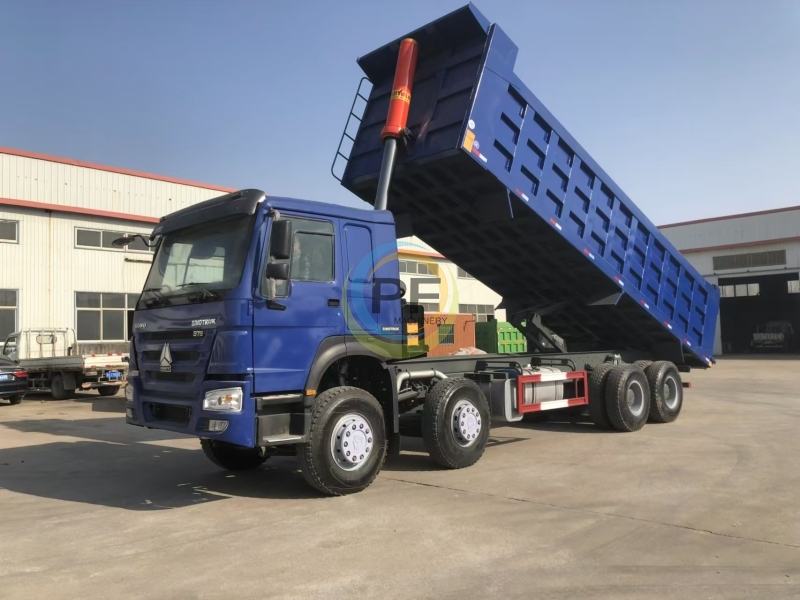 Howo 12 wheels dump truck 4x8