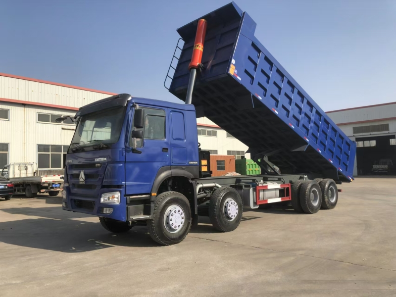 Howo 12 wheels dump truck 4x8