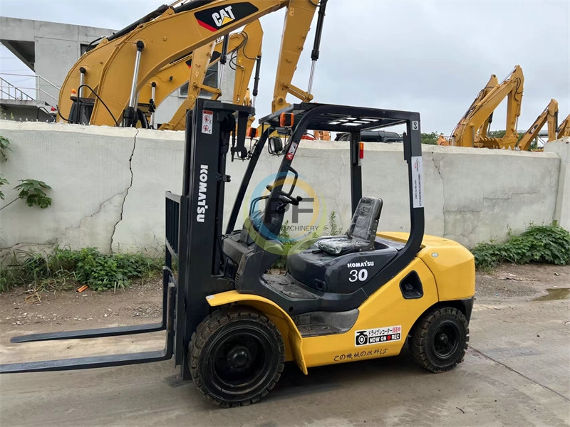 komatsu forklift FD30-17 3ton 4.5m lift