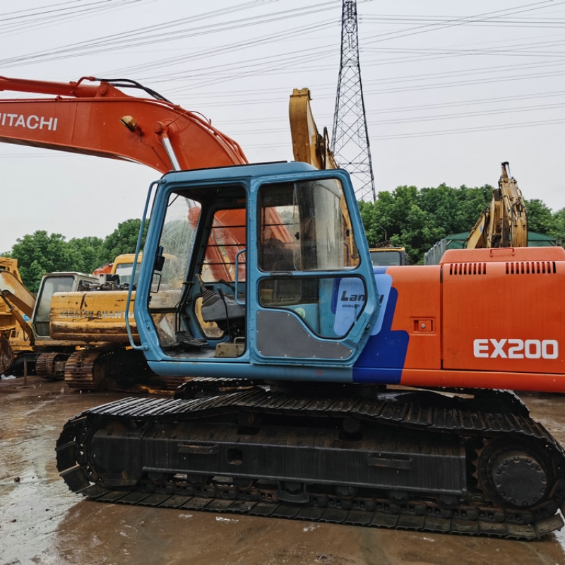 Hitachi EX200-3 Excavator