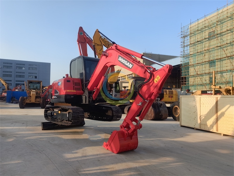 DOOSAN DX60 6ton Mini Excavator For Sale