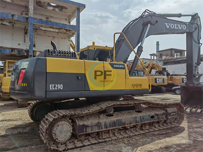 Volvo 290B Excavator