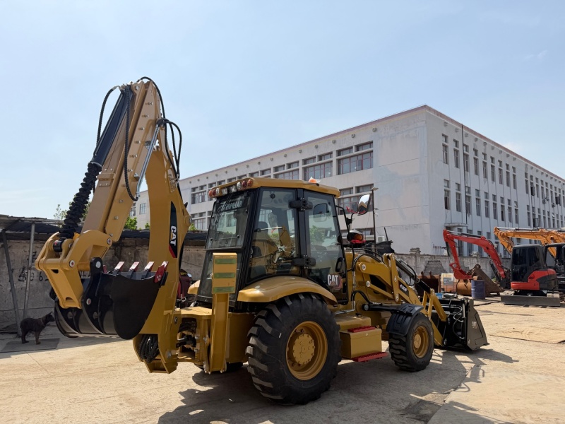  Caterpillar 420F 420F2 backhoe loader