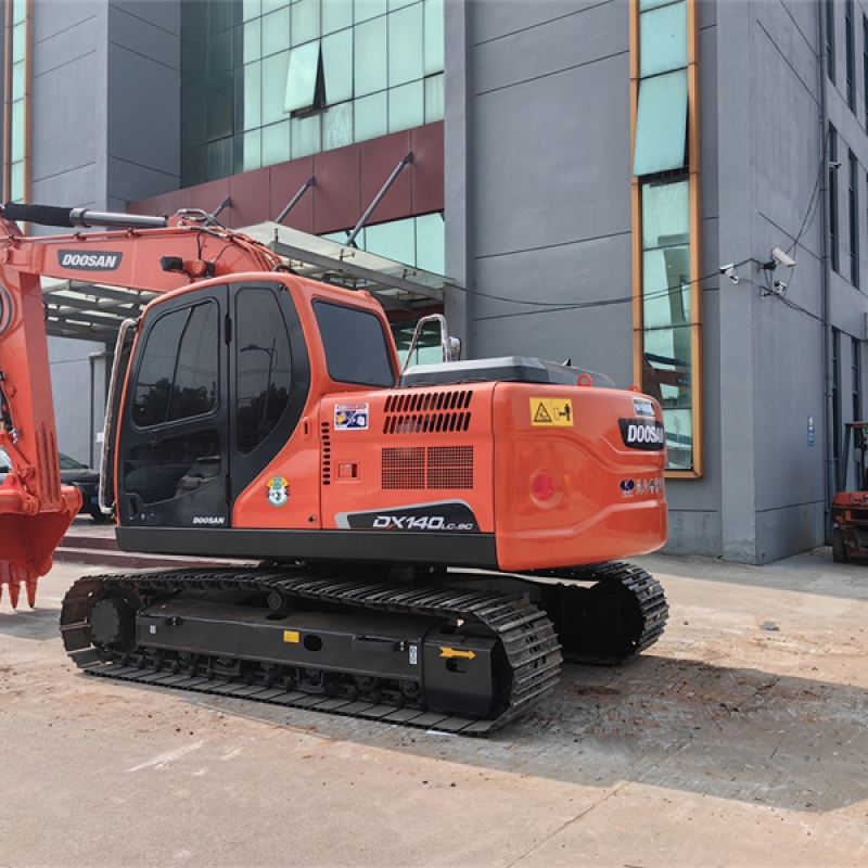 USED EXCAVATOR DOOSAN DX140LC FOR SALE