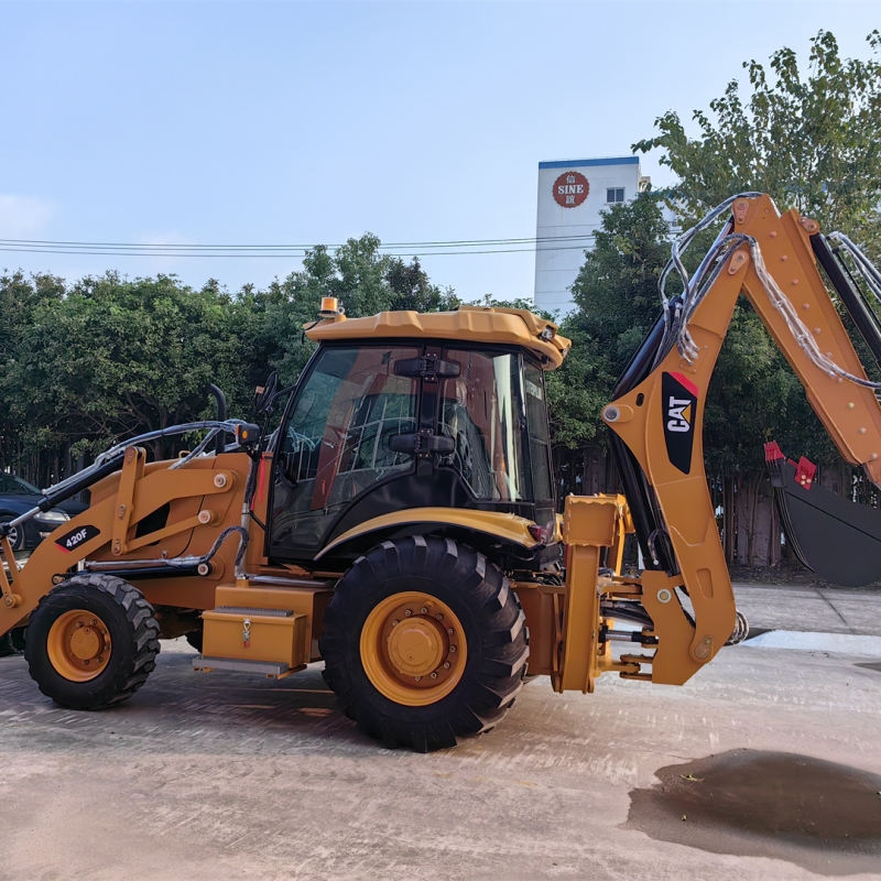 Cat 420f  backohe with extendable boom Multi-functional shovel bucket