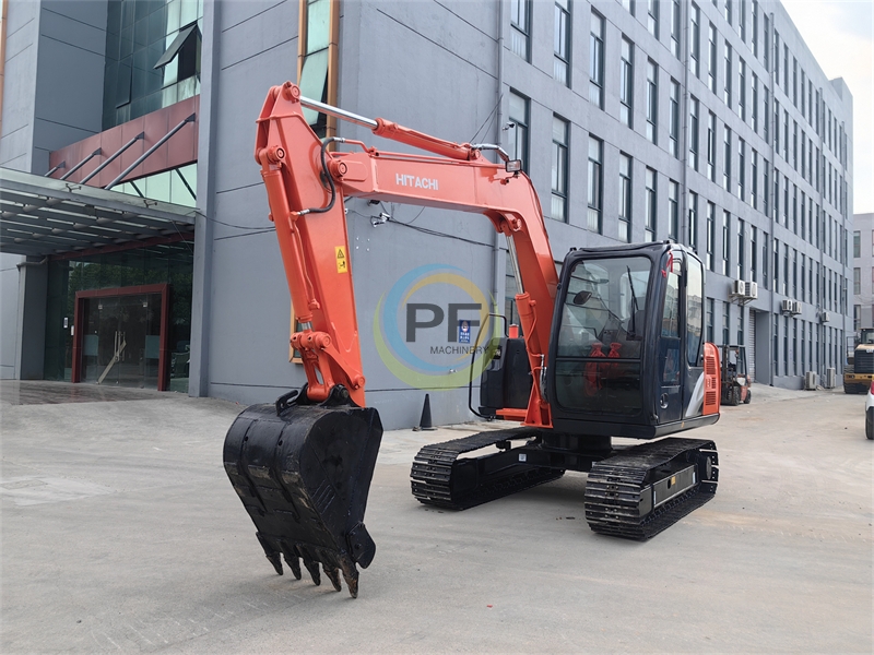HITACHI ZAXIS70 MINI EXCAVATOR