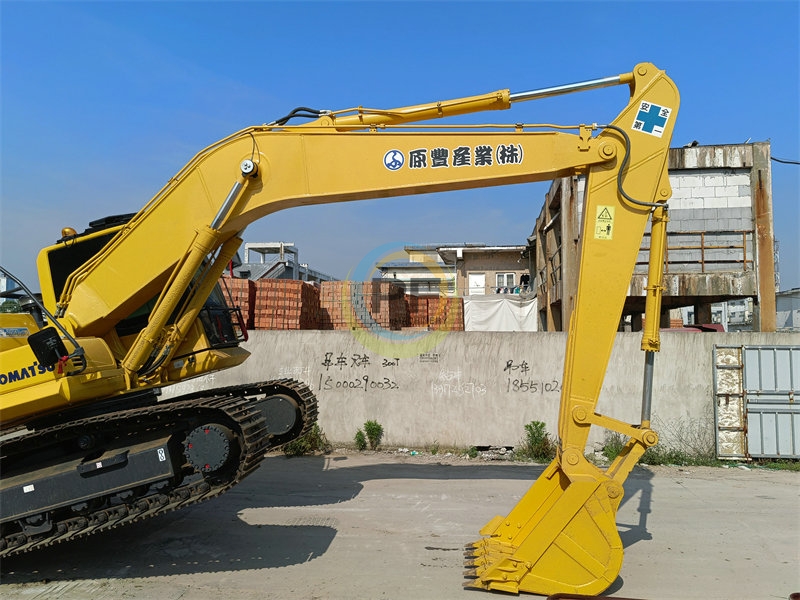 used excavator komatsu PC200-8 
