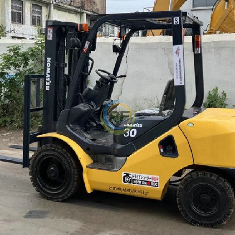 komatsu forklift FD30-17 3ton 4.5m lift