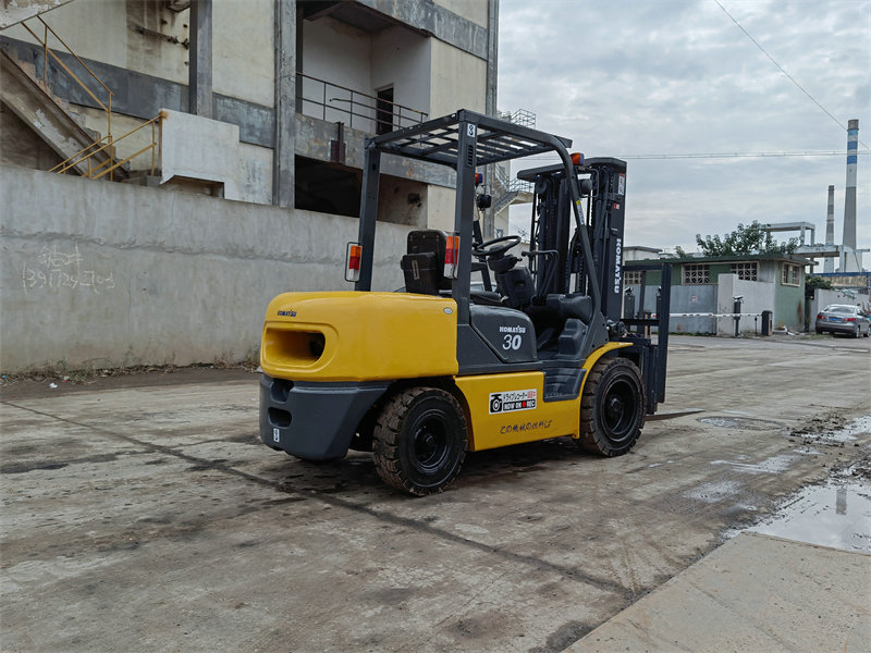 3ton lift 4.5m komatsu forklift