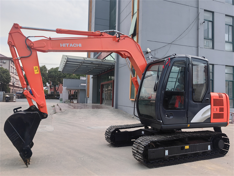 HITACHI ZAXIS70 MINI EXCAVATOR
