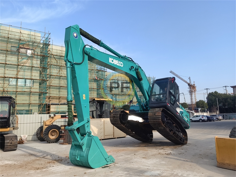 KOBELCO 200 EXCAVATOR SK200-8