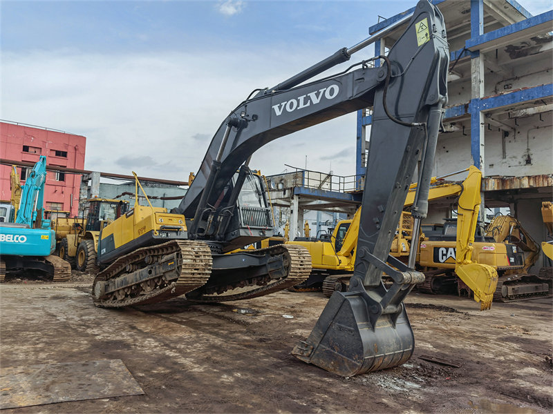 Volvo EC290B Crawler Excavator